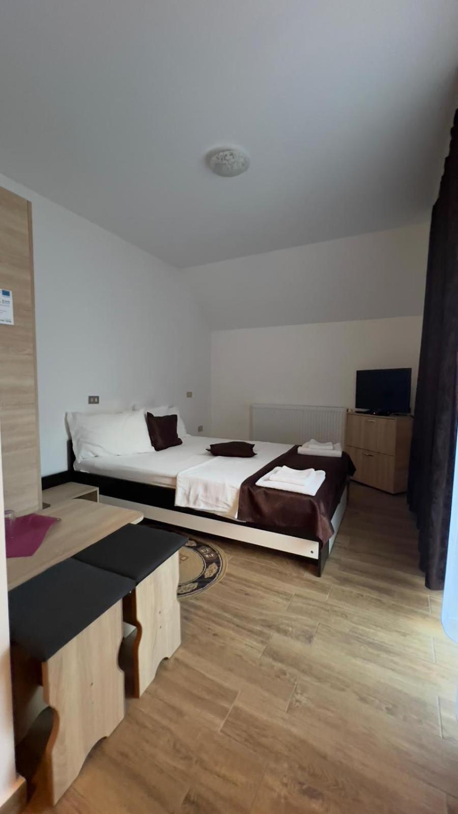 Casa Giulia Hotel Herkulesfürdő Kültér fotó