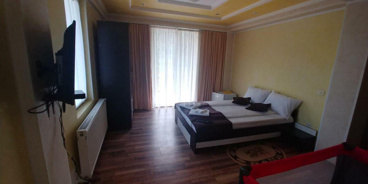 Casa Giulia Hotel Herkulesfürdő Kültér fotó